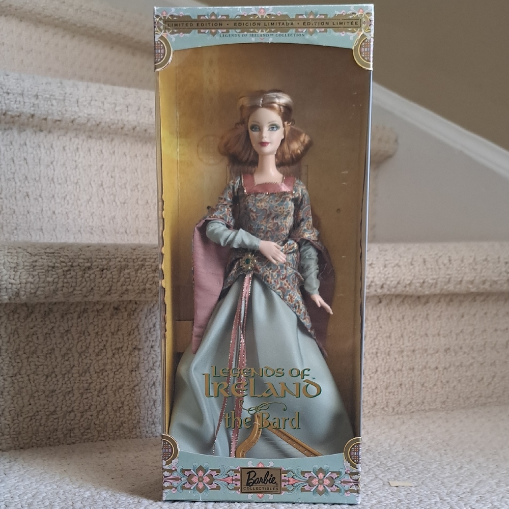 2004 Vintage Barbie Legends Of Ireland The Bard Collector Doll. New!